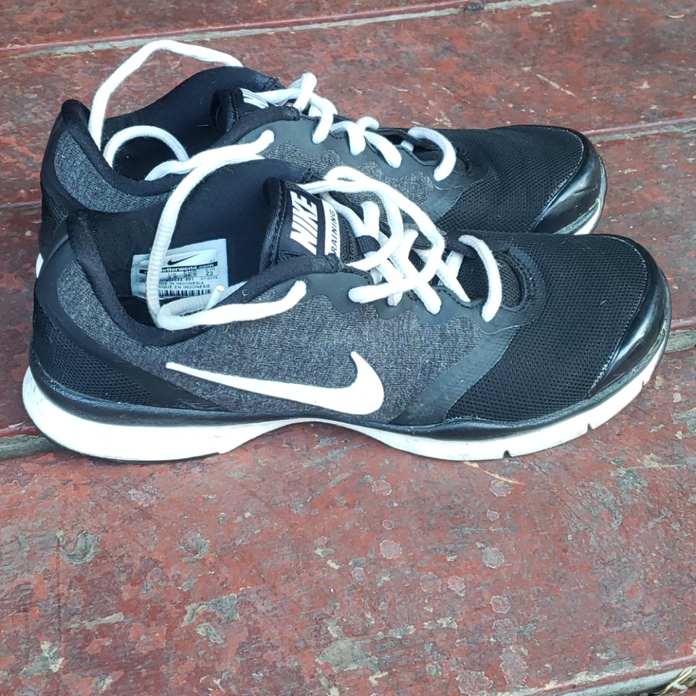 Womens Nike training shoes